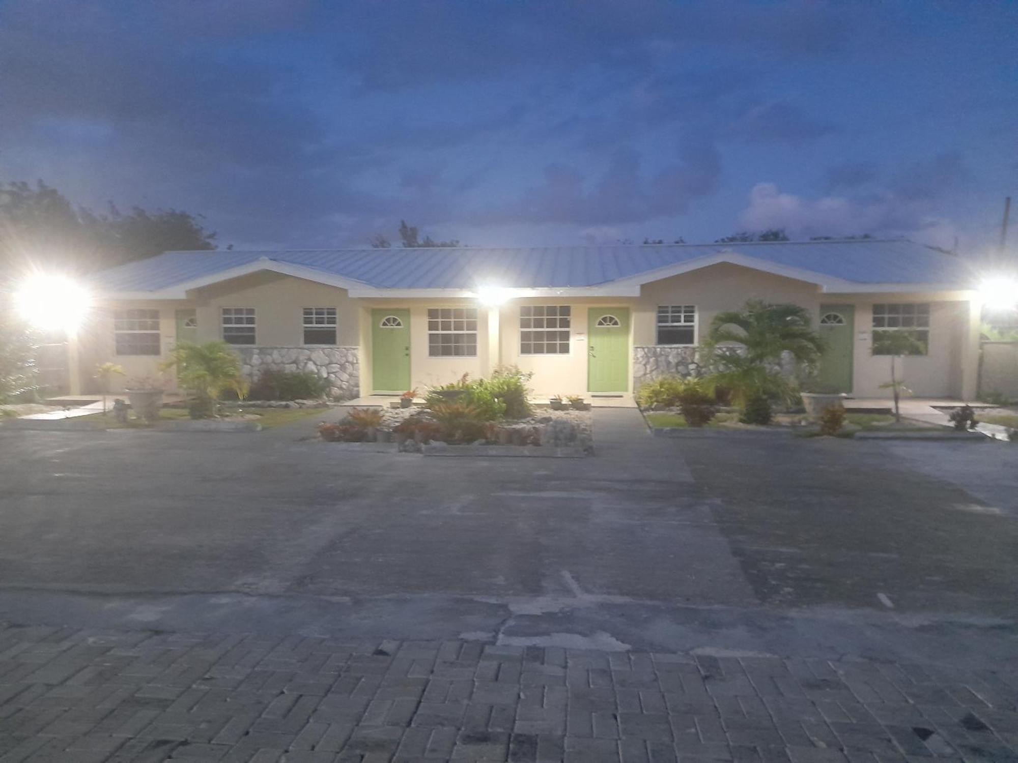 Jubilee Gardens Freeport Hotel Exterior foto